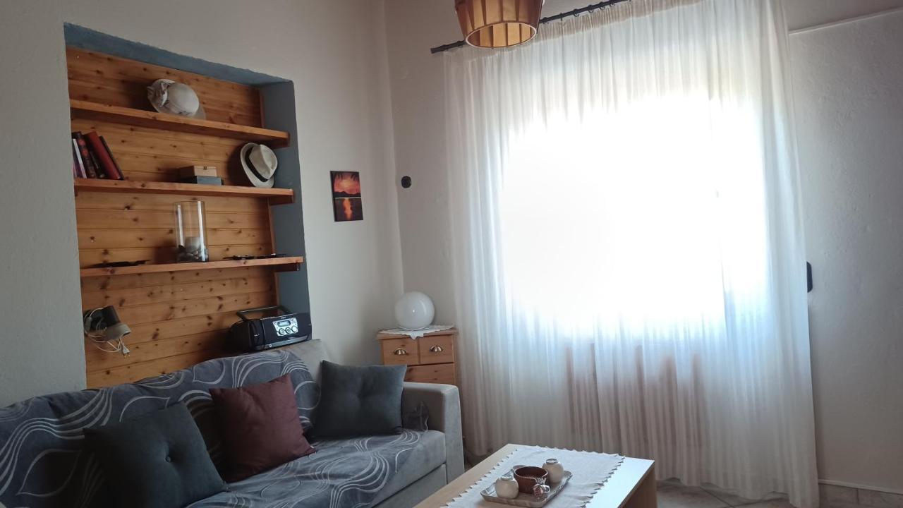 Island House In - Marathias * Elíka