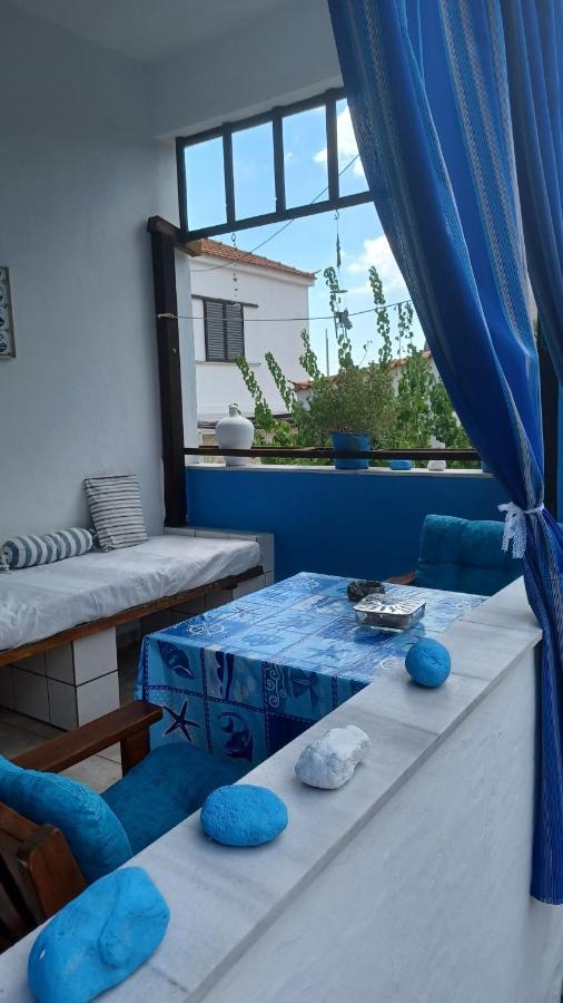 Island House In - Marathias Apartment Elika